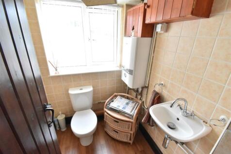 toilet.JPG