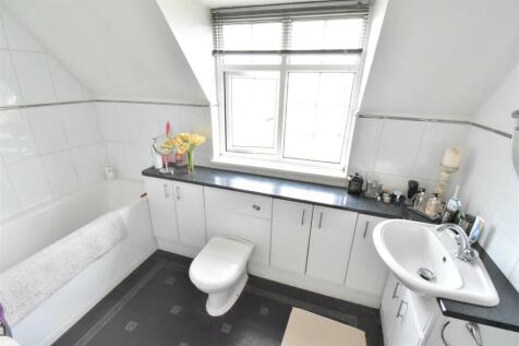 bathroom1.JPG
