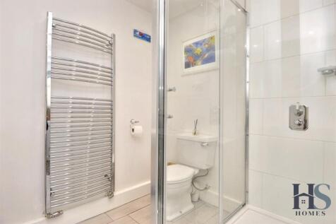 downstairs shower room.jpg