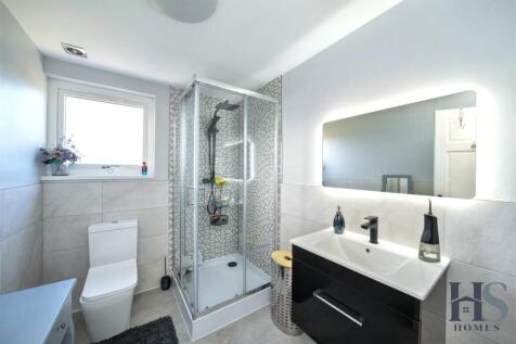 ensuite.jpg
