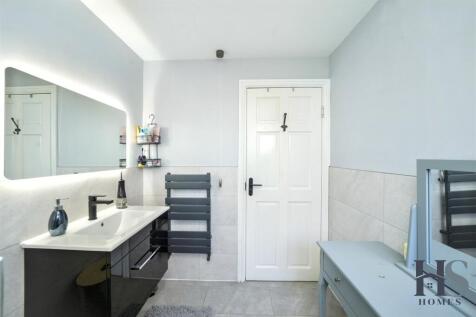 ensuite2.jpg