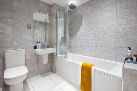 And family bathroom, which serves all bedrooms