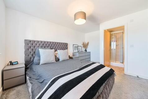 Pictor Drive 2 bedroom flat for sale by Guildcrest