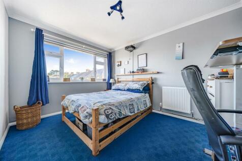 St Benets Road for sale by Guildcrest Estates - fi