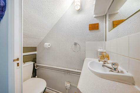 St Benets Road for sale by Guildcrest Estates - cl