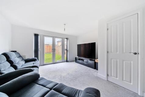 3 bedroom house for sale in Saxon Square Ramsgate 