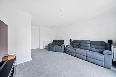 3 bedroom house for sale in Saxon Square Ramsgate 