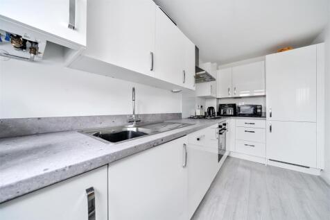 3 bedroom house for sale in Saxon Square Ramsgate 