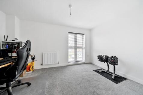 3 bedroom house for sale in Saxon Square Ramsgate 