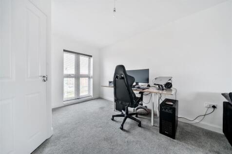 3 bedroom house for sale in Saxon Square Ramsgate 