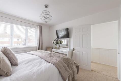 3 bedroom home for sale in Alicia Avenue Margate b