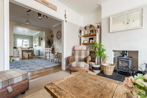 Orchard Road, Westbrook - 4 bedroom semi detached 