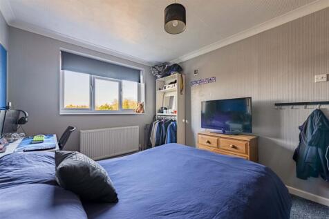 Orchard Road, Westbrook - 4 bedroom semi detached 