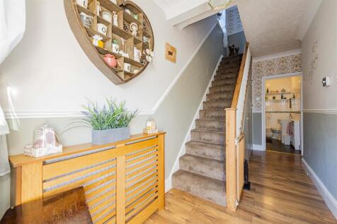 Orchard Road, Westbrook - 4 bedroom semi detached 