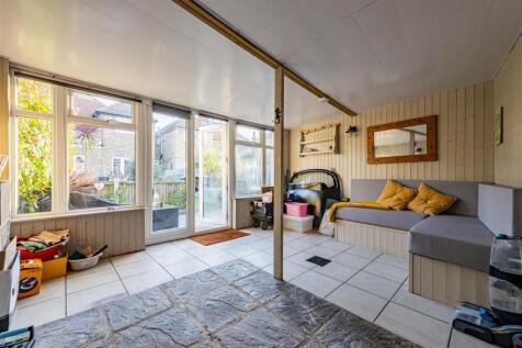 Orchard Road, Westbrook - 4 bedroom semi detached 