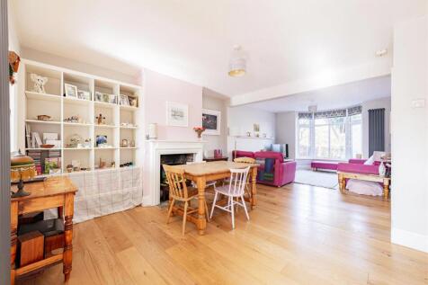 Guilton, Ash, bedroom semi detached home for sale 