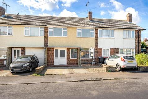 St Benets Road for sale by Guildcrest Estates