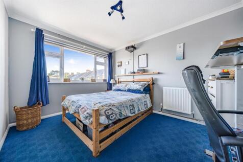 St Benets Road for sale by Guildcrest Estates - fi