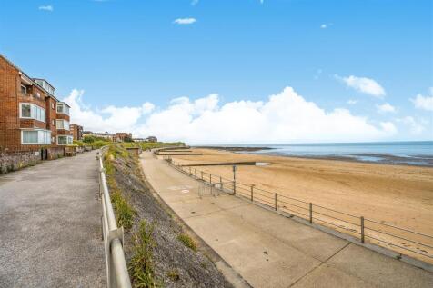 St Mildreds Gardens 2 Bedroom Apartment - Surround