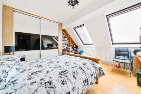 St Mildreds Gardens 2 Bedroom Apartment -   Bedroo