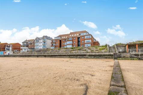 St Mildreds Gardens 2 Bedroom Apartment -  Surroun