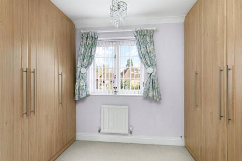 Walk-In Wardrobe