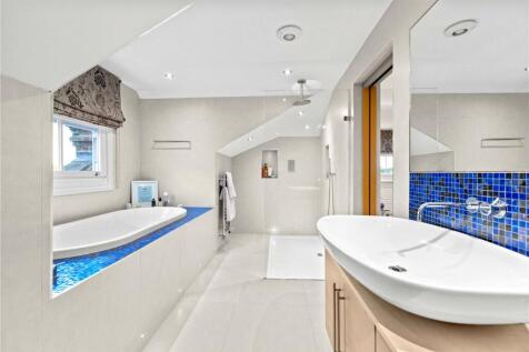 Master En-Suite