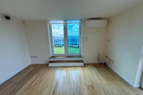 bedroom 1 hh