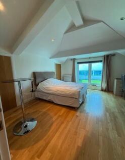 bed 2 hh