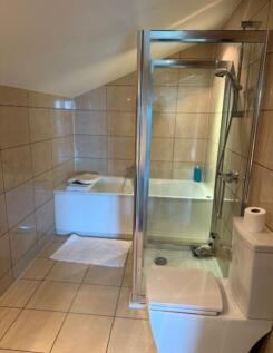 bathroom 2 hh