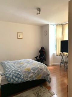 lcket bedroom 555