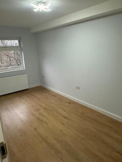 b131c468-c2b0-456f-b75a-6834ff4ec991