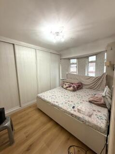 cccc7cf6-dd91-4954-904f-59d00ab1964e