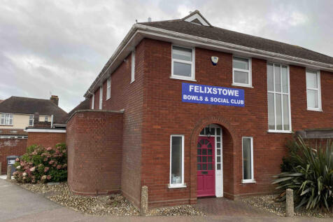 1 Bedroom first floor flat
