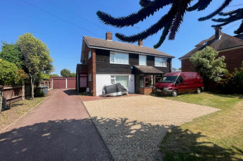 A 2 bedroom ground floor apartment