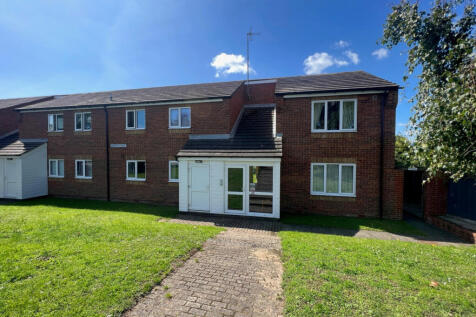 1 bed ground floor flat