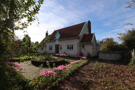 3 bedroom detached cottage