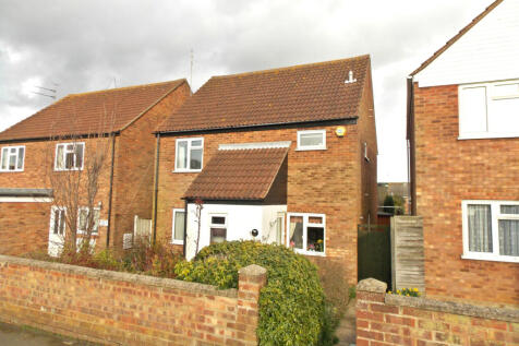 4 Bed detached house