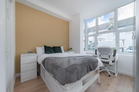 Bedroom.jpg