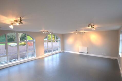 Allied-Surveyors-Scotland-Courtyard-at-Ugstonrigg-