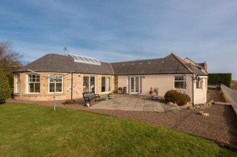 Allied-Surveyors-Scotland-Ugstonrigg-Courtyard-Off