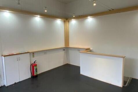 21-Old-Town-Peebles-Shop-03