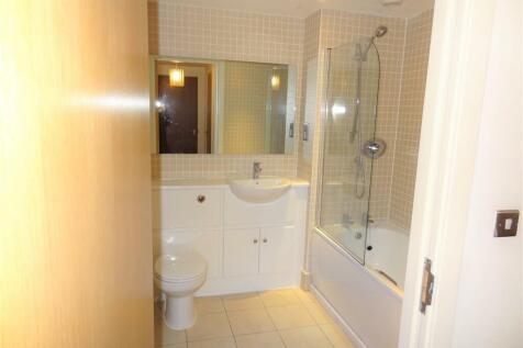 Bathroom.JPG