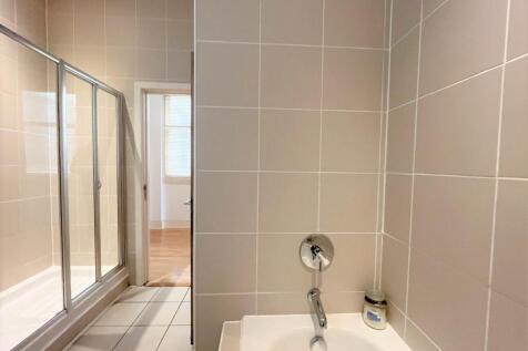 Bathroom alternative view