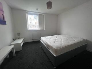 187 Royal Quay - Bedroom 2..jpg
