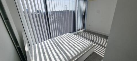 bed 1.jpg