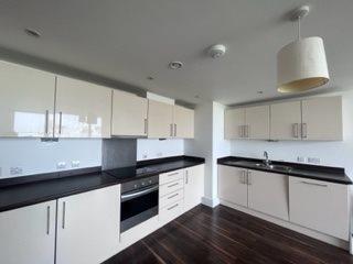Kitchen (18).jpg