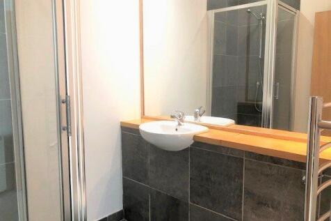 ENSUITE (2).jpg