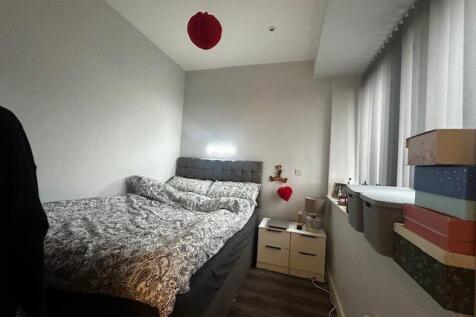 bedroom area.jpg