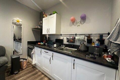 Kitchen Area (7).jpg